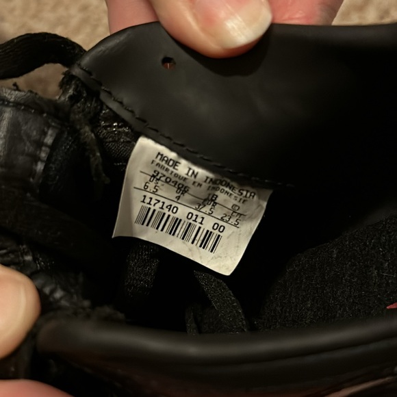 Vintage Nike Woman’s Tiempo Star Soccer Cleats - Picture 9 of 9